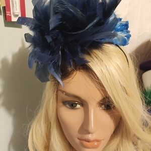 Elegant Blue Feather Fascinator